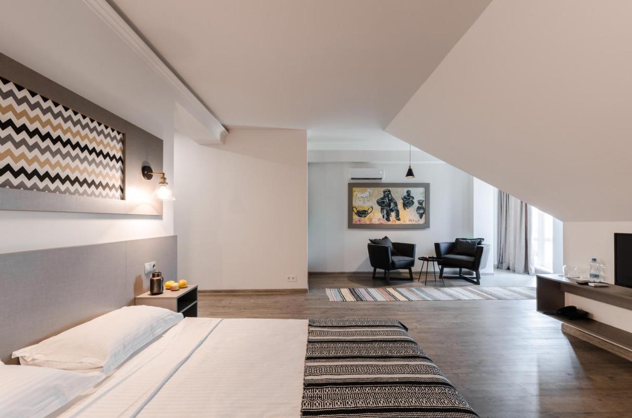 Casa Daca Boutique Hotel キシナウ エクステリア 写真