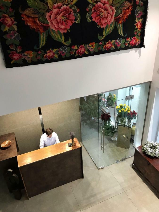 Casa Daca Boutique Hotel キシナウ エクステリア 写真