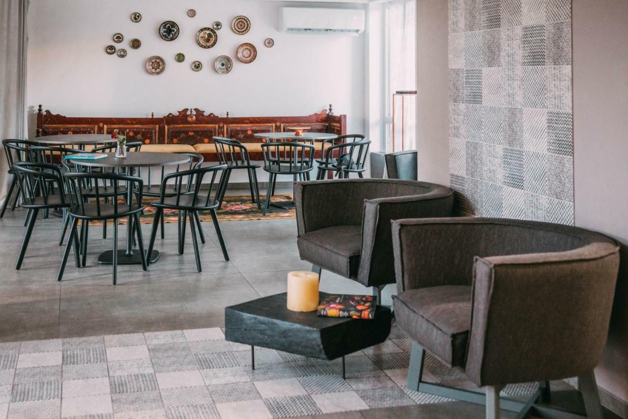 Casa Daca Boutique Hotel キシナウ エクステリア 写真